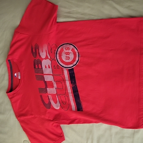 CUBS T Shirt Distressed Genuine Merchandise - Picture 1 of 4
